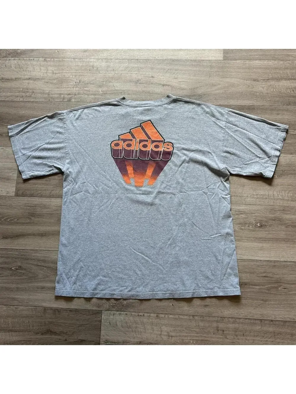 Vintage‎ y2k Adidas Grey Graphic t shirt size XL 90’s